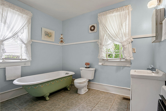 15 Robinson St Newnan 16